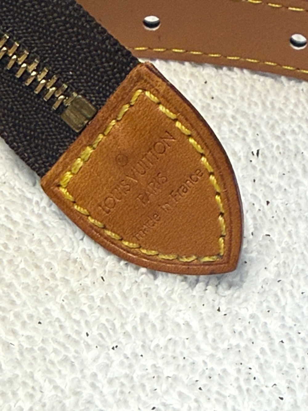 Louis Vuitton Monogram Poche Toilette 19 Cosmetics Pouch - Picture 6 of 16